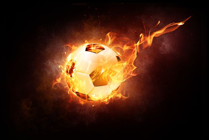 Ballon de foot, football, flammes